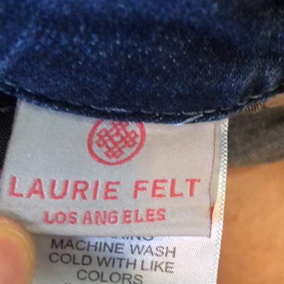 Lori Felt| Jeans| Women’s| Size 28W| Denim| Embroidered floral Jeans, Classic - Picture 12 of 15